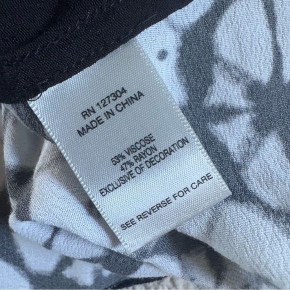 John Mark black white peasant top blouse boho embroidered tassel tie large - Picture 9 of 10